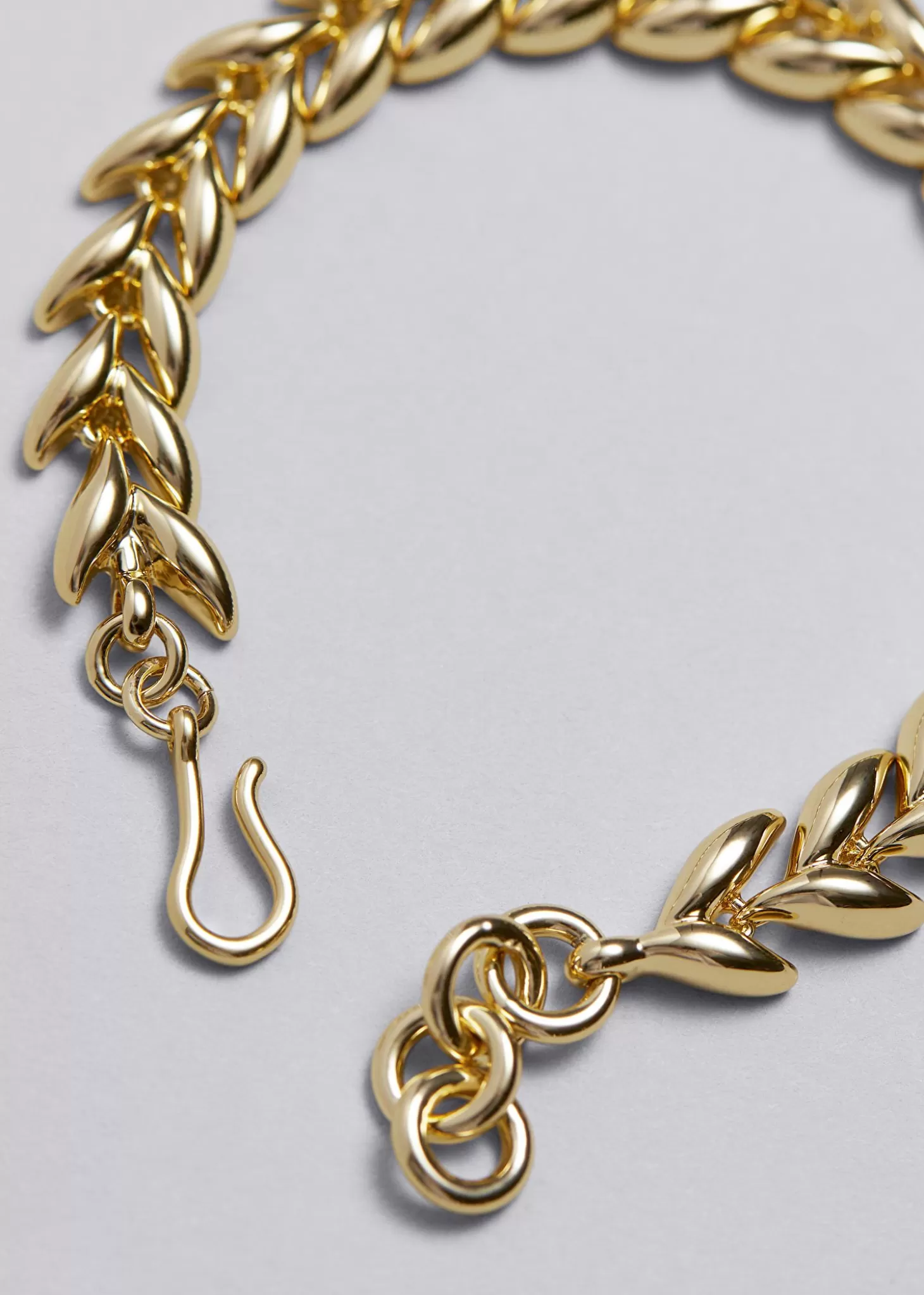Flash Sale & Other Stories Bladkaedearmband Guld