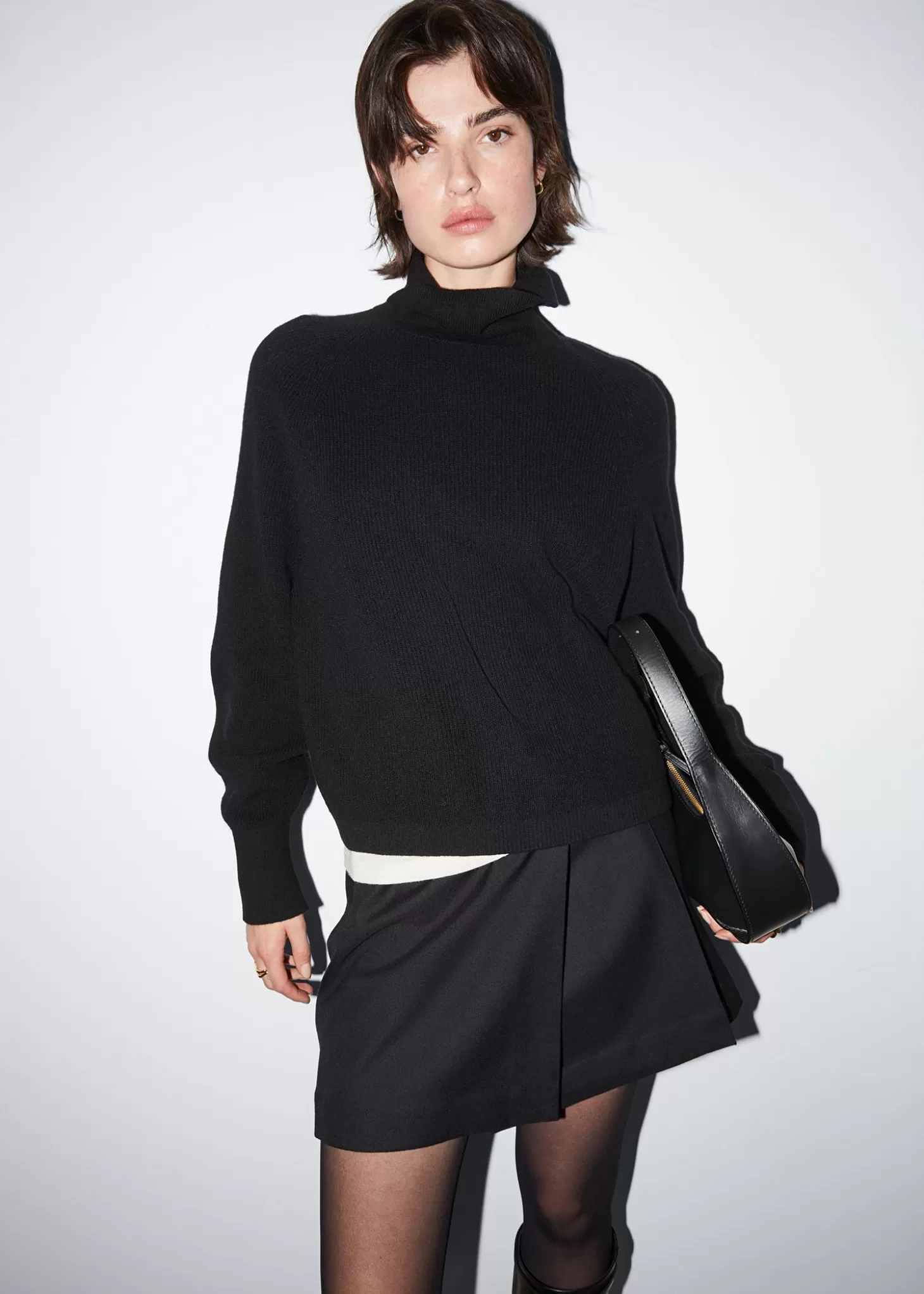 Store & Other Stories Cashmere Rullekrave Sweater Sort