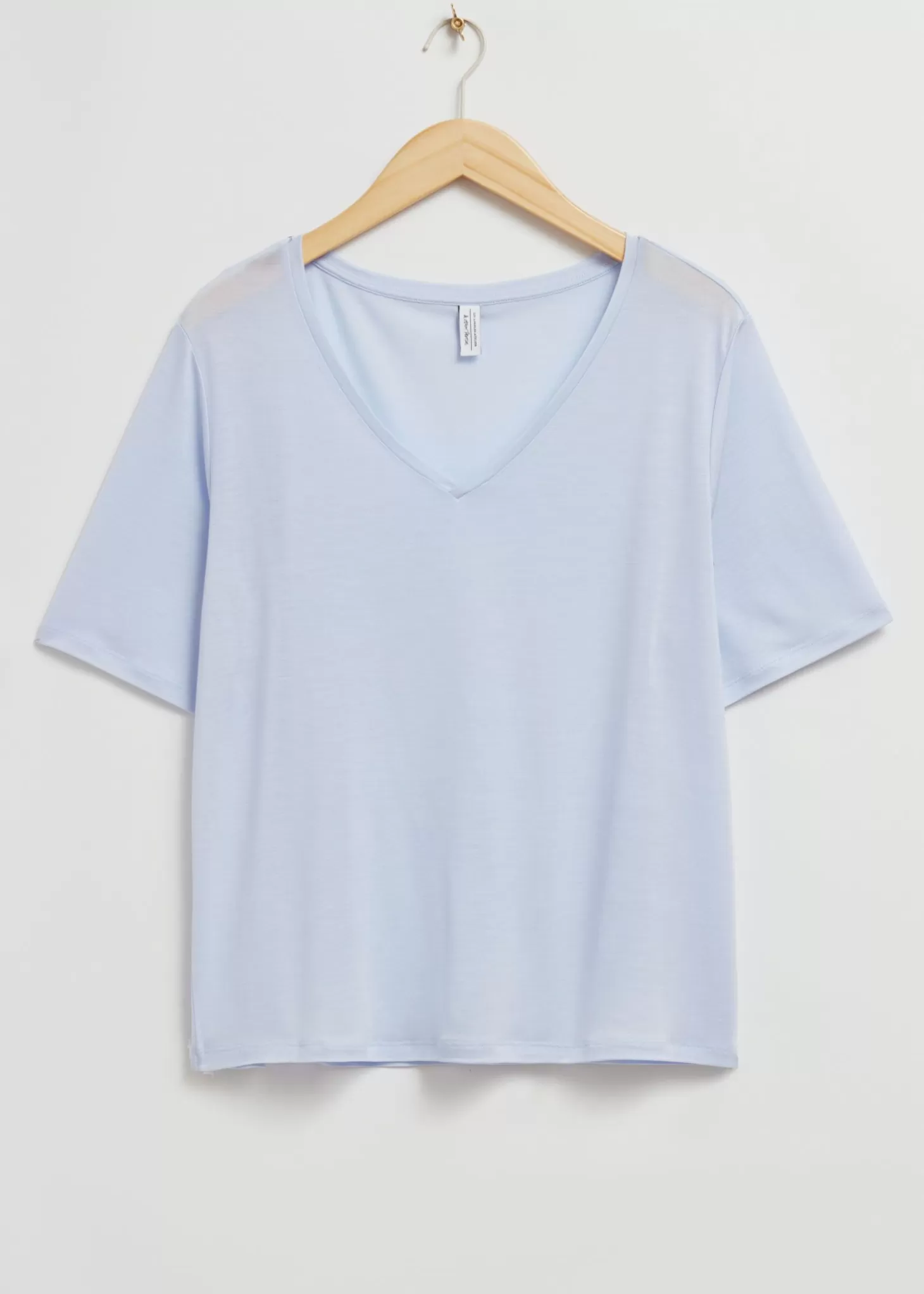 Hot & Other Stories Crossover T-Shirt Med V-Hals Lysebla