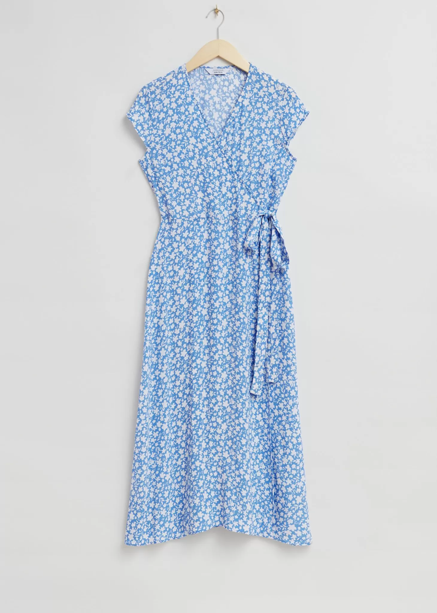Clearance & Other Stories Midi Sla Om Kjole Med Tryk Lysebla Blomster