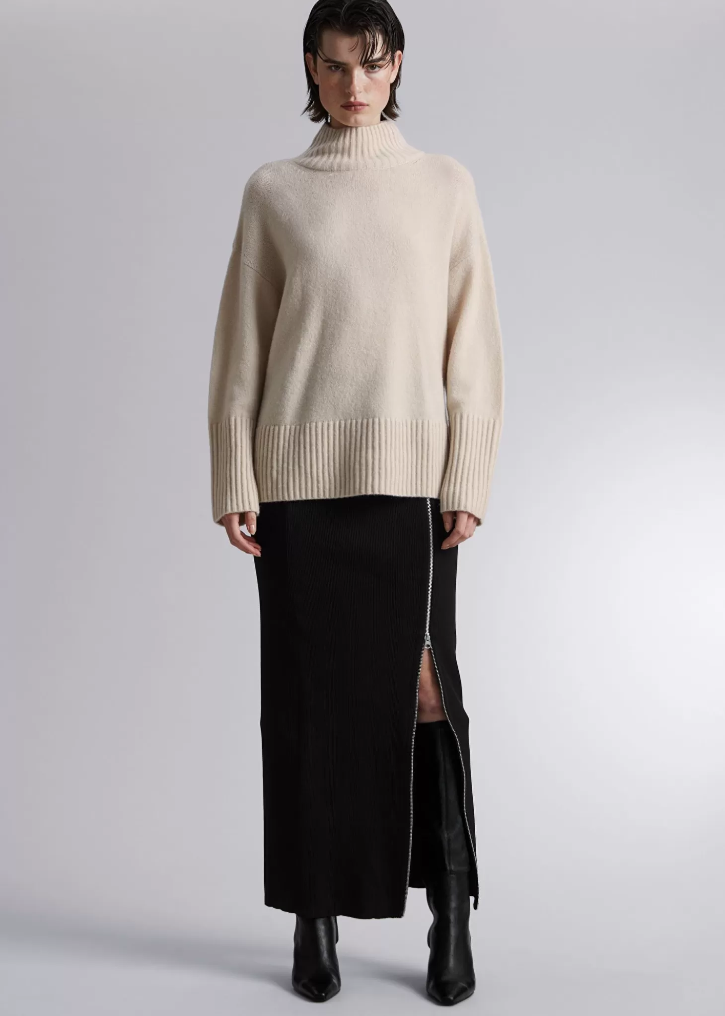 Clearance & Other Stories Mock-Neck Striktroje Beige